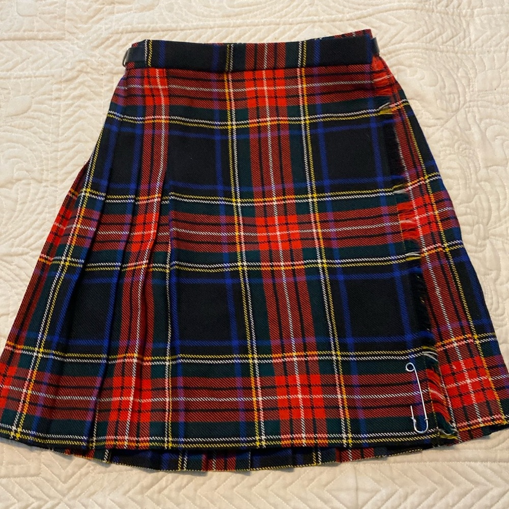 Kid’s Edinburgh Woollen Mill Tartan, fits like a 6